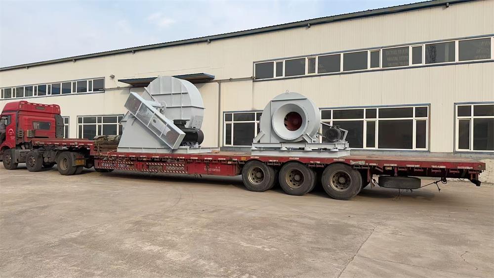 兩臺發往烏茲別克的配套風機